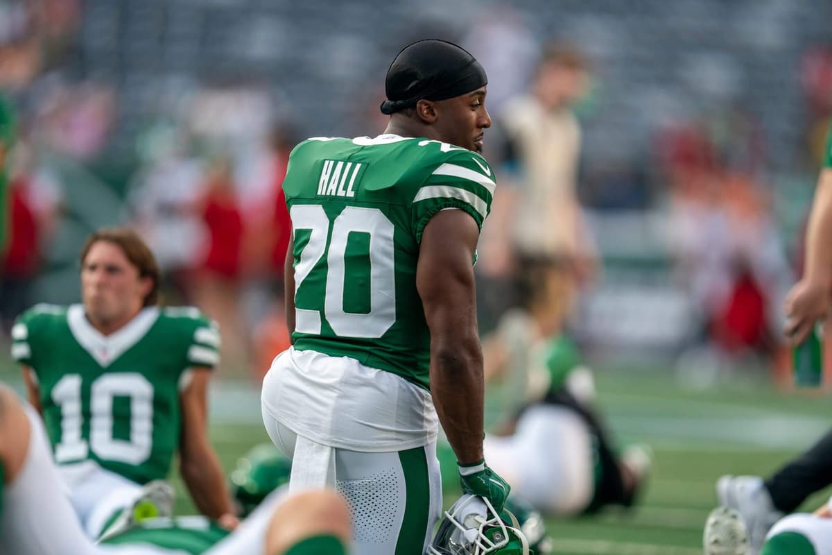 Tras el susto de Breece Hall, 8 jugadores que los Jets menos pueden perder.