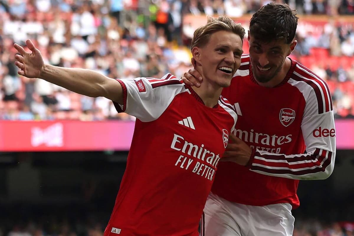 Arsenal lidera a Manchester City en Community Shield: Odegaard anota tercer gol para campeones.