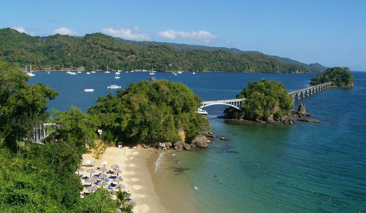 Promueven turismo de Samaná ante el mercado francés de cara al próximo verano