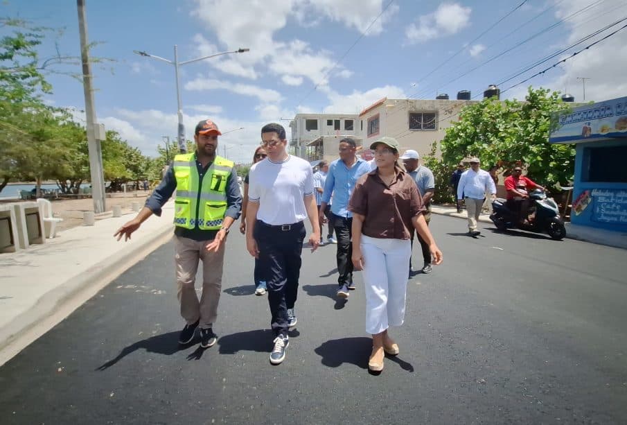 Collado supervisa remozamiento de Playa El Faro en San Pedro de Macorís