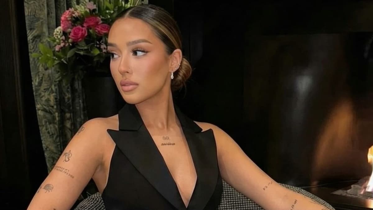Julia Janeiro estalla contra Belén Esteban por sus críticas y lanza un contundente dardo: "Es ridículo que hable así de la hermana de su hija"